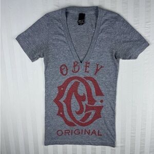 ♥️ Y2K Obey Gray Deep V-Neck ♥️